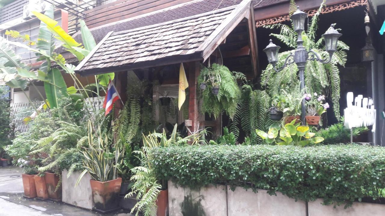 Smile Society Hostel Bangkok Exterior foto